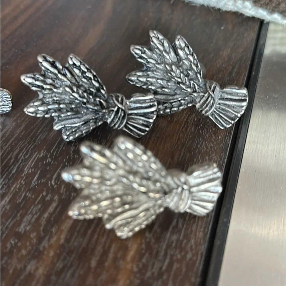 Emenee kitchen knobs - Picture 4 of 9